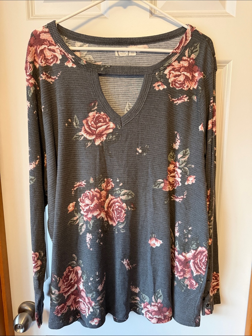 Maurices 24/7 3x Charcoal Floral Waffle Knit V-Notch Long Sleeve Top